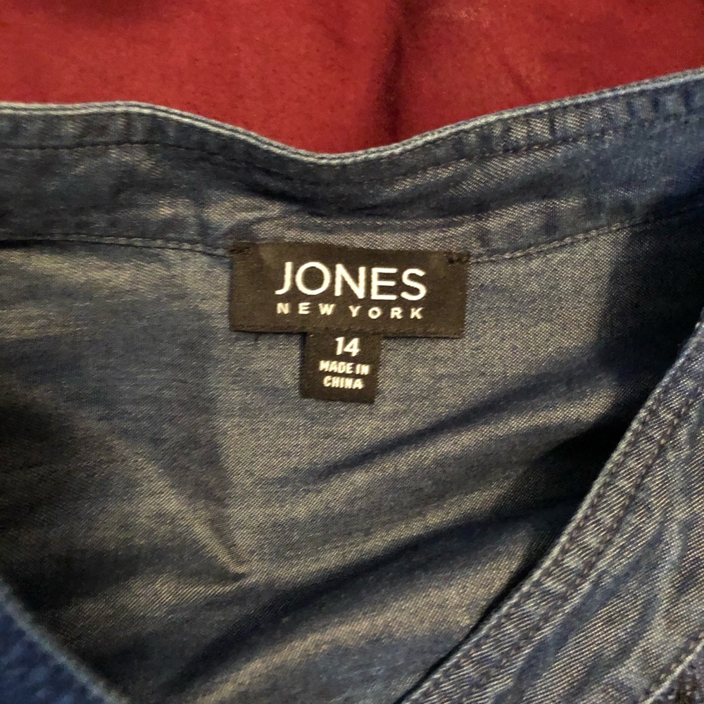 Jones New York denim and lace top